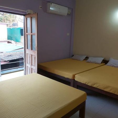 Calangute Pristine Hotel Buitenkant foto