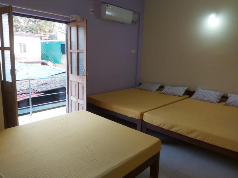 Calangute Pristine Hotel Buitenkant foto